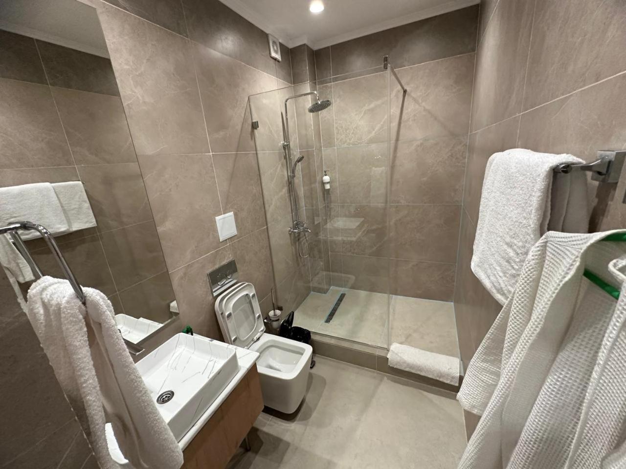 Darkol Hotel Sjymkent Exteriör bild